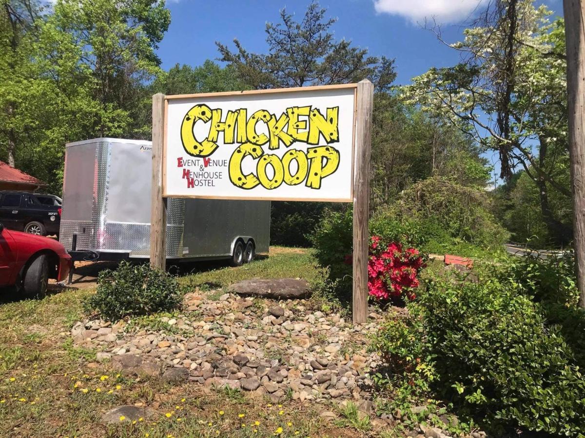 The Chicken Coop Cosby Exterior photo