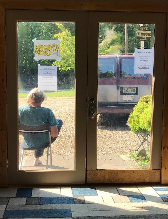 The Chicken Coop Cosby Exterior photo